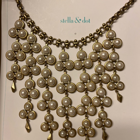 Stella & Dot Pearl Necklace - Picture 3 of 6